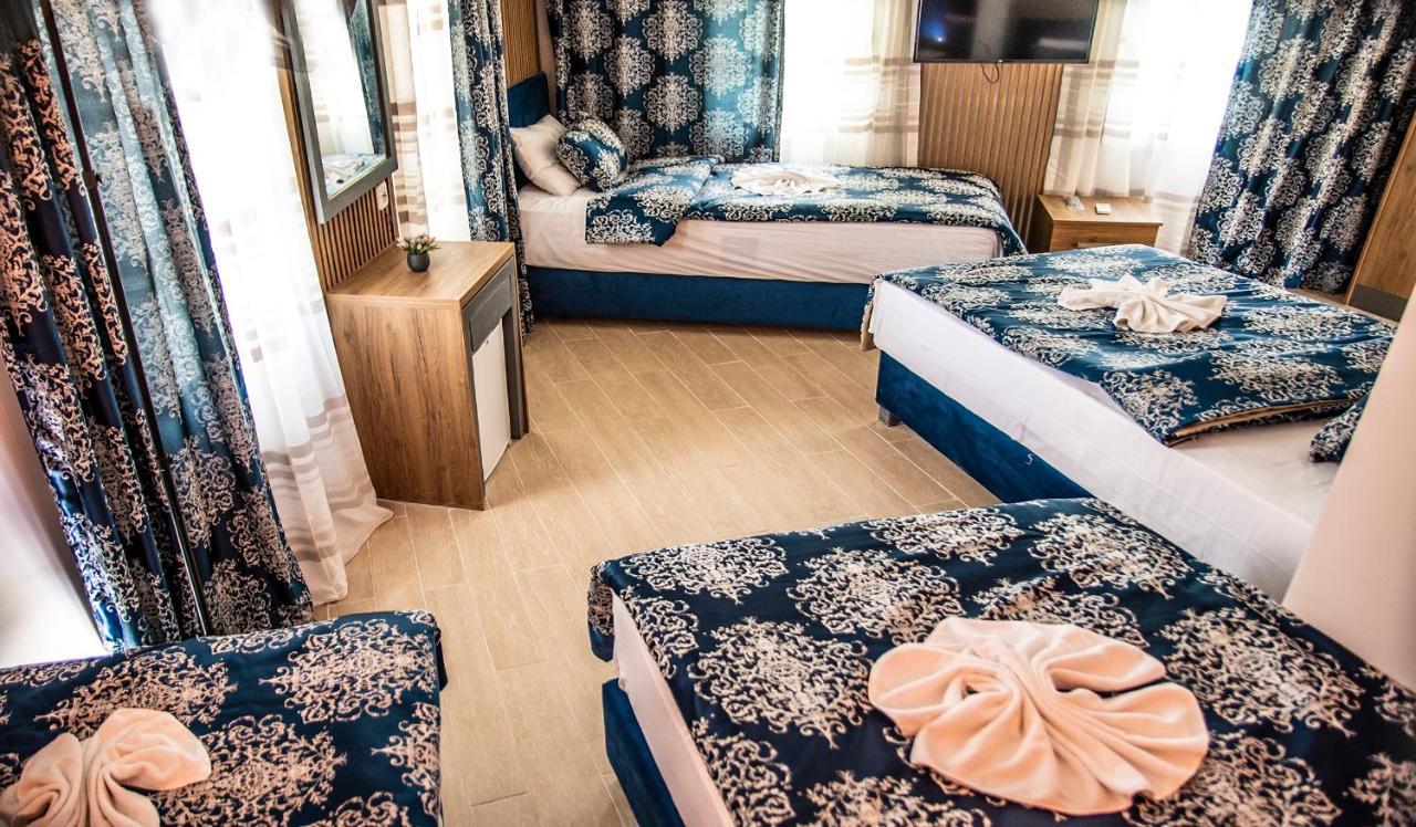 Blue Bay Beach Hotel (Adults Only) บิเตซ ภายนอก รูปภาพ