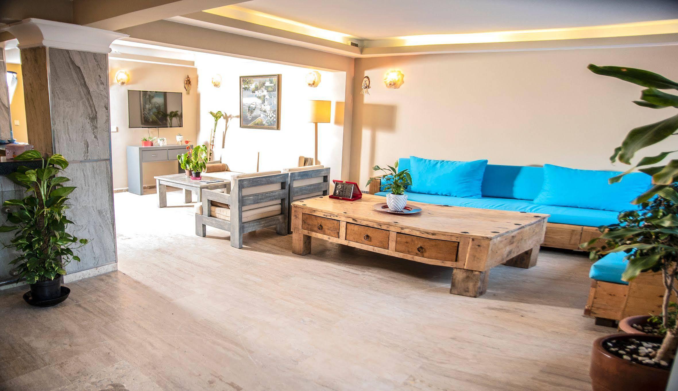 Blue Bay Beach Hotel (Adults Only) บิเตซ ภายนอก รูปภาพ