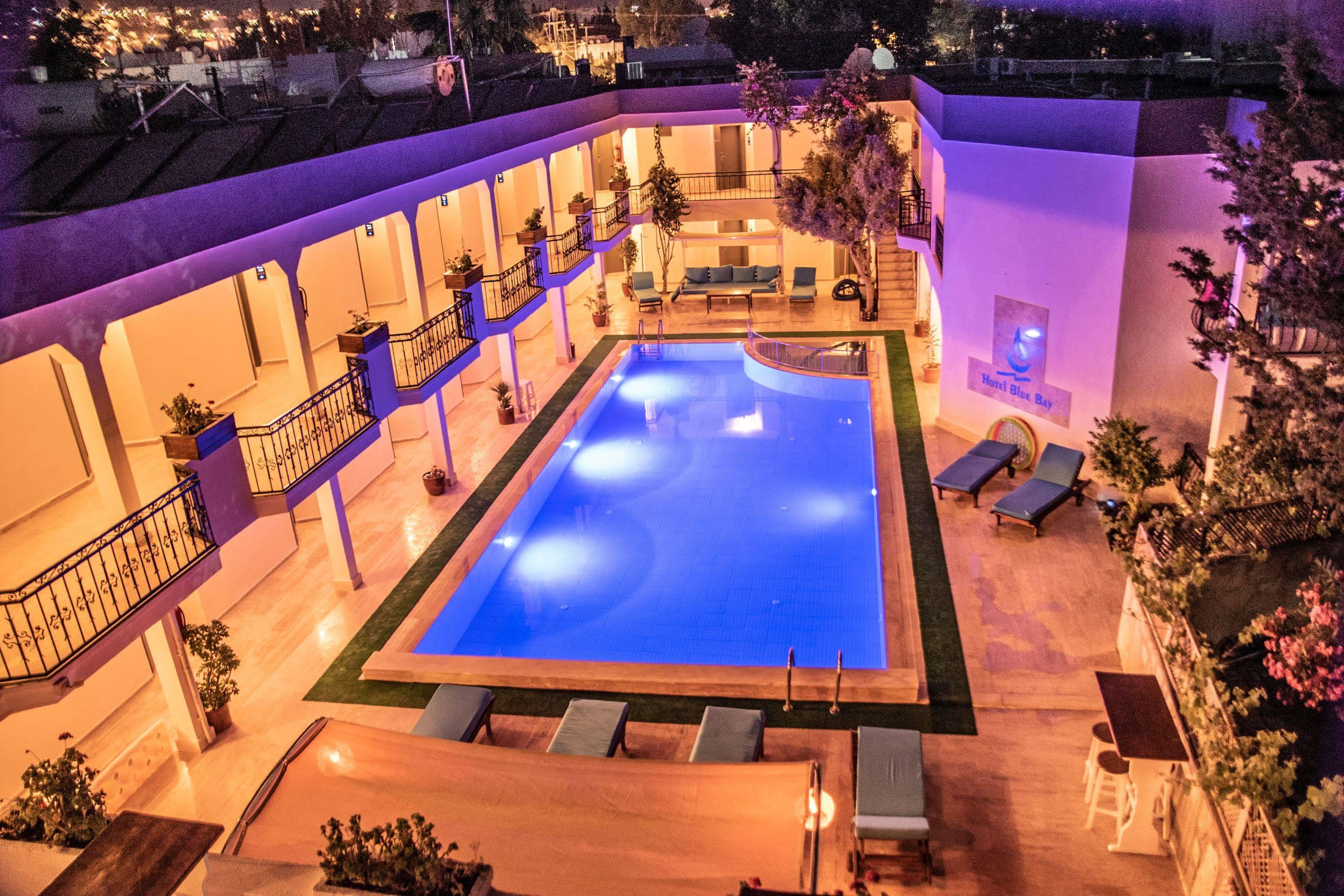 Blue Bay Beach Hotel (Adults Only) บิเตซ ภายนอก รูปภาพ