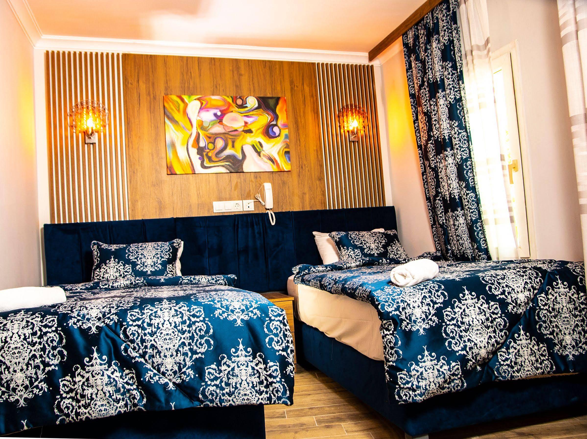 Blue Bay Beach Hotel (Adults Only) บิเตซ ภายนอก รูปภาพ