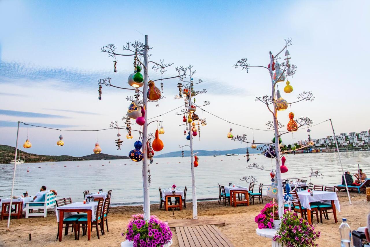 Blue Bay Beach Hotel (Adults Only) บิเตซ ภายนอก รูปภาพ