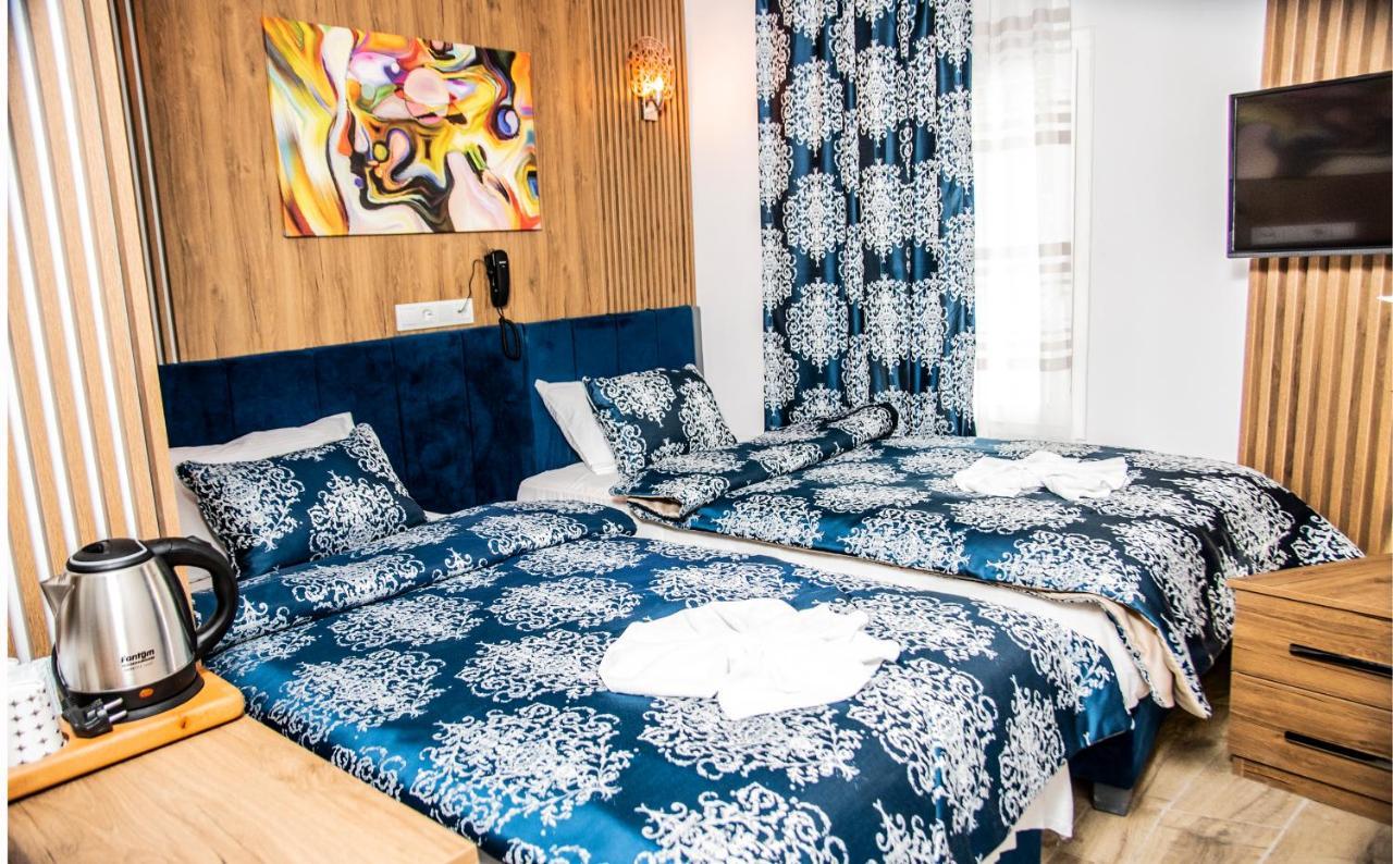 Blue Bay Beach Hotel (Adults Only) บิเตซ ภายนอก รูปภาพ
