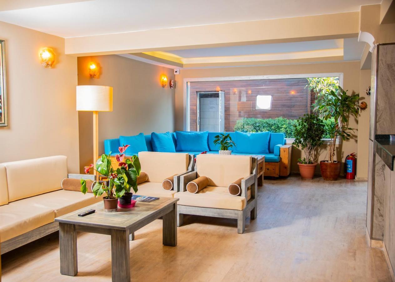 Blue Bay Beach Hotel (Adults Only) บิเตซ ภายนอก รูปภาพ
