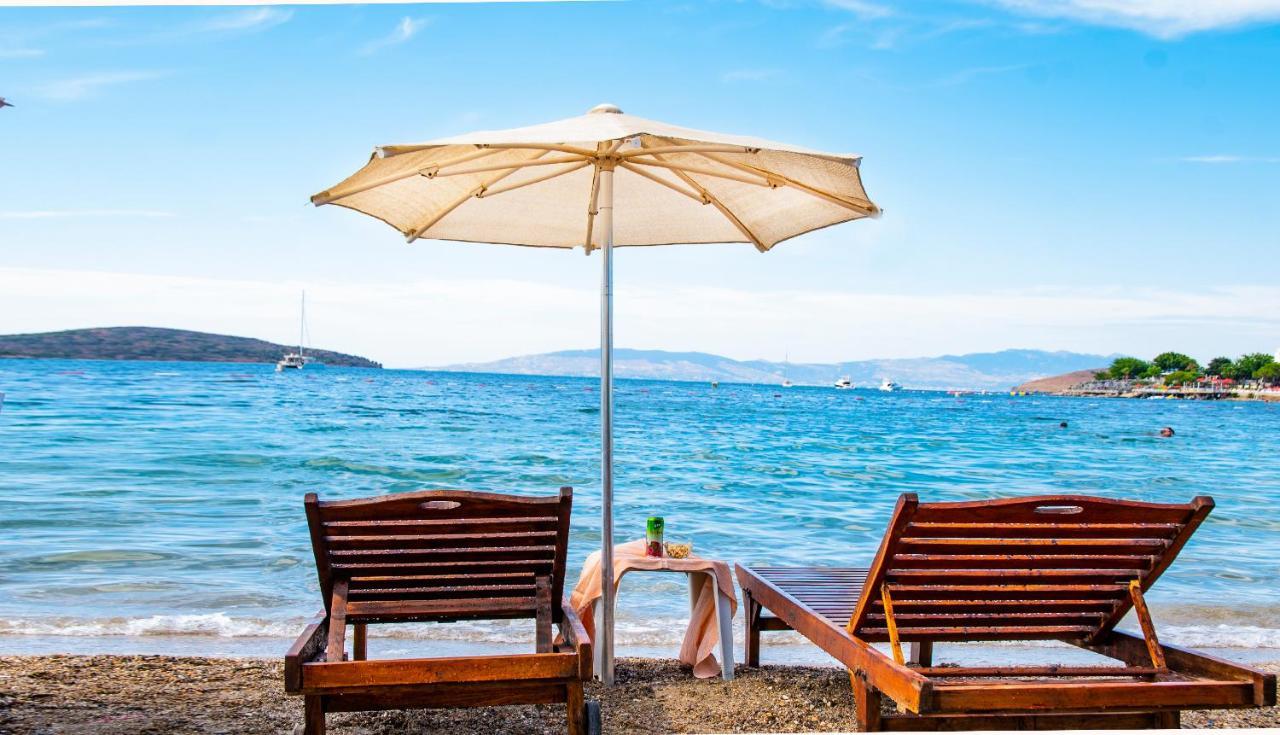 Blue Bay Beach Hotel (Adults Only) บิเตซ ภายนอก รูปภาพ