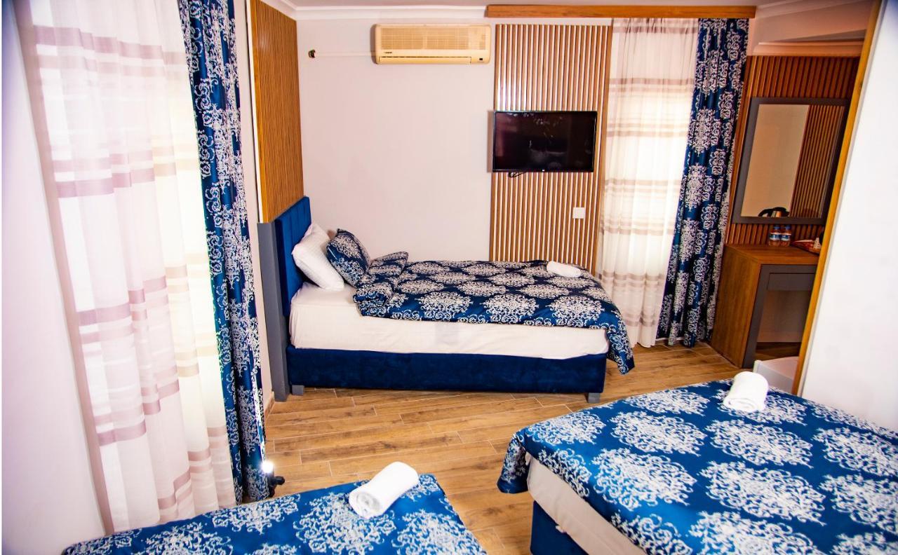 Blue Bay Beach Hotel (Adults Only) บิเตซ ภายนอก รูปภาพ